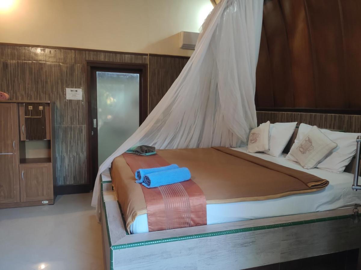 Meno Turtle Bungalows Gili Meno Bagian luar foto
